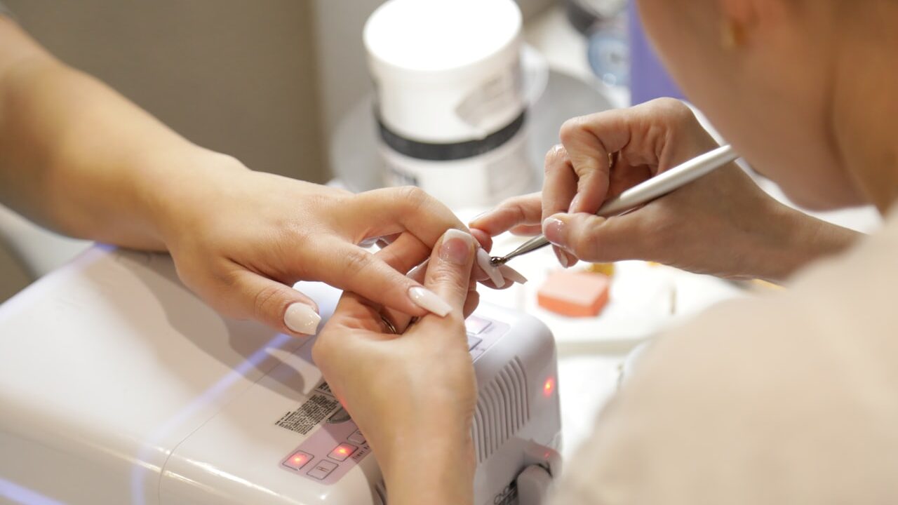 Best Nail Salons in Singapore: What to Look For
